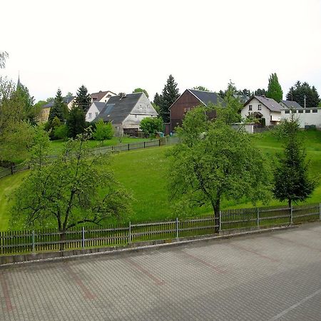 Landhotel Goldener Becher Limabach - Oberfrohna エクステリア 写真