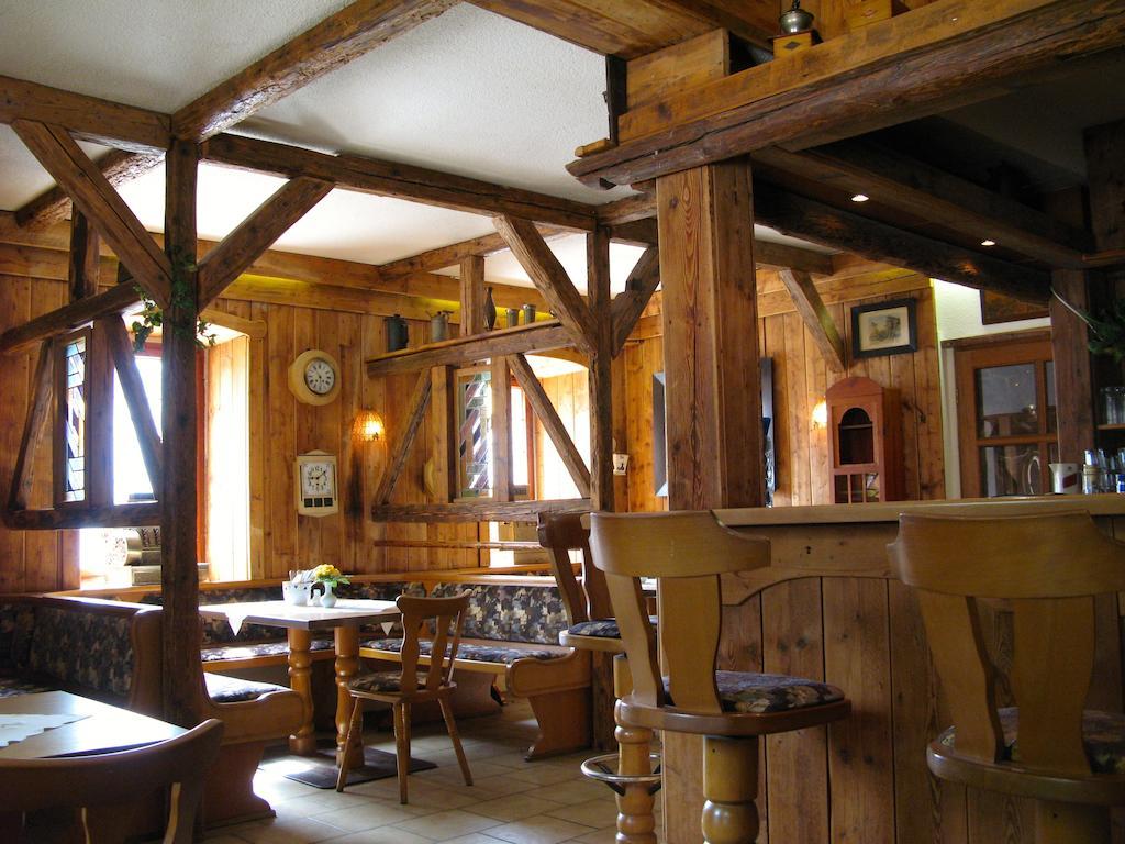 Landhotel Goldener Becher Limabach - Oberfrohna エクステリア 写真